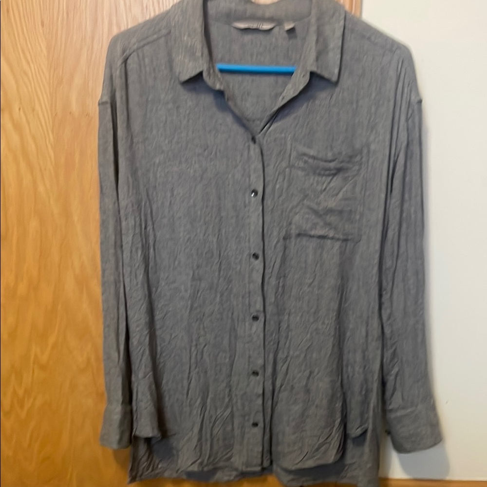 Athleta XS gray button-down shirt